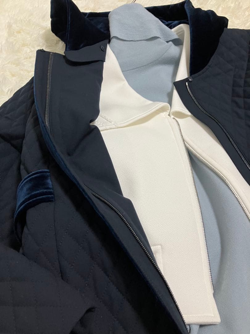 ホワイトマリーン可愛くおしゃれな パーカー風冬にホワイト