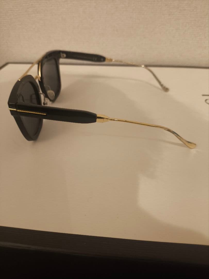 TF541-K 01N トムフォード サングラス ウェリントン ゴールド