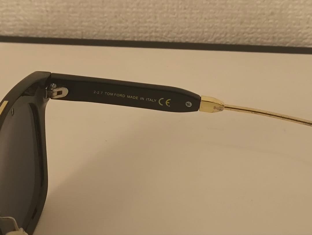 TF541-K 01N トムフォード サングラス ウェリントン ゴールド