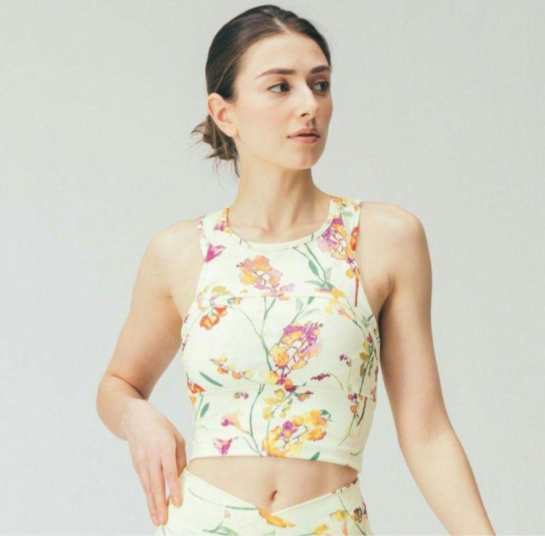 LITHEE　ヨガウエア　上下セット　フラワープリント（イエロー）