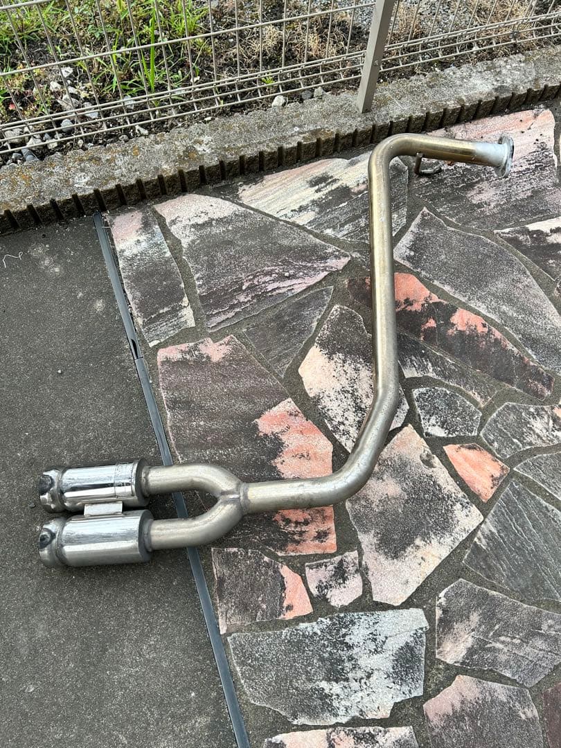 日産 セレナ C26 ハイウェイスター ワンオフ ２本出し リアマフラー