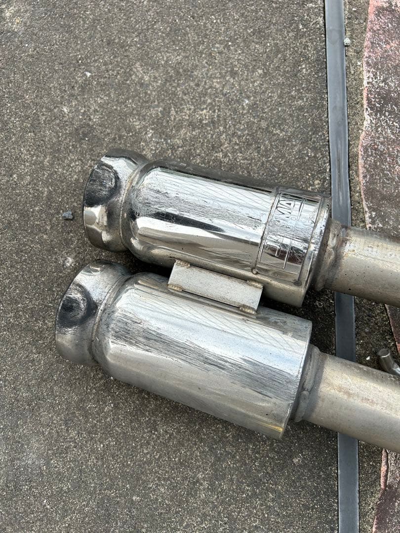 日産 セレナ C26 ハイウェイスター ワンオフ ２本出し リアマフラー