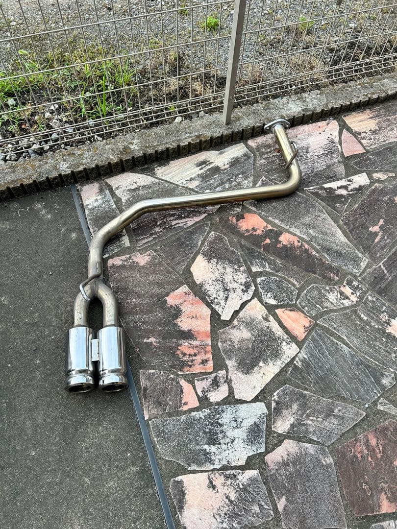 日産 セレナ C26 ハイウェイスター ワンオフ ２本出し リアマフラー