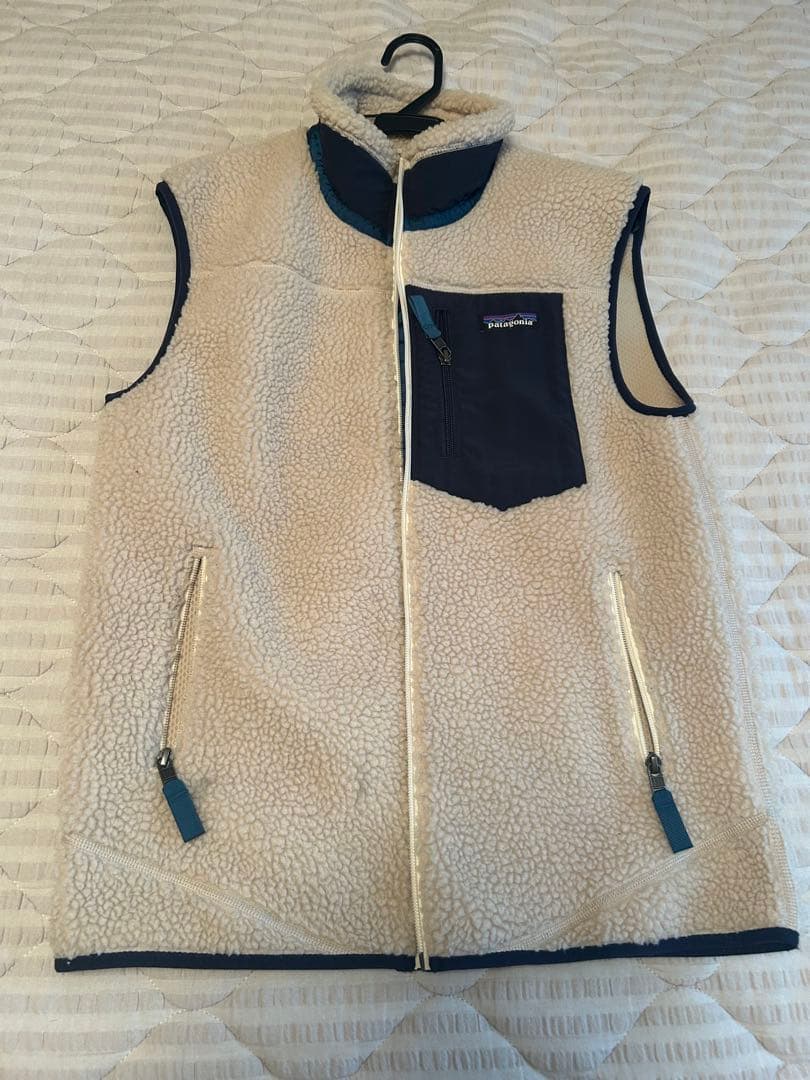 patagonia クラシックレトロXフリースベスト ベージュ/ネイビー