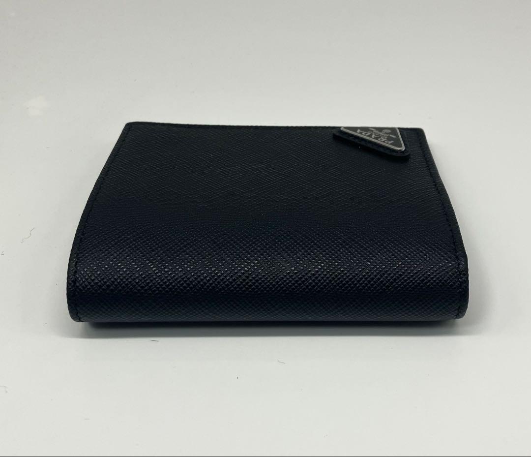 ⭐️ 極美品 プラダ サフィアーノ トライアングル 二つ折り財布 ブラック 鑑定済