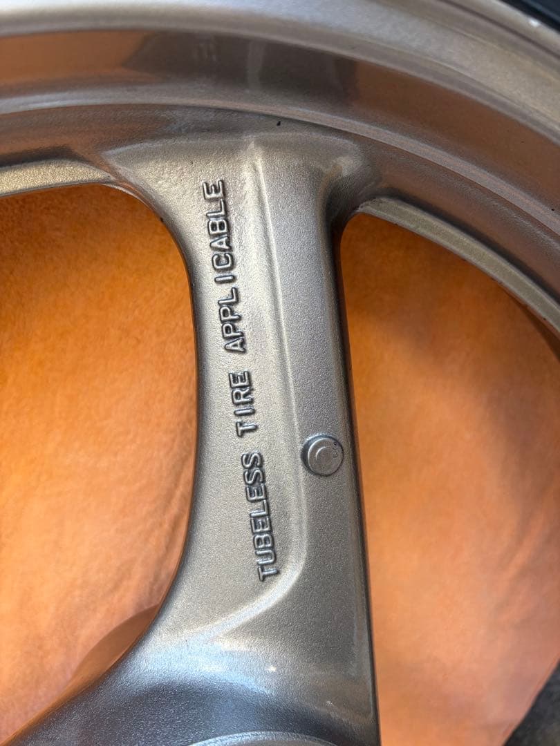 ホンダVTR1000F SC36 フロントホイール　ホーネット250NSR250