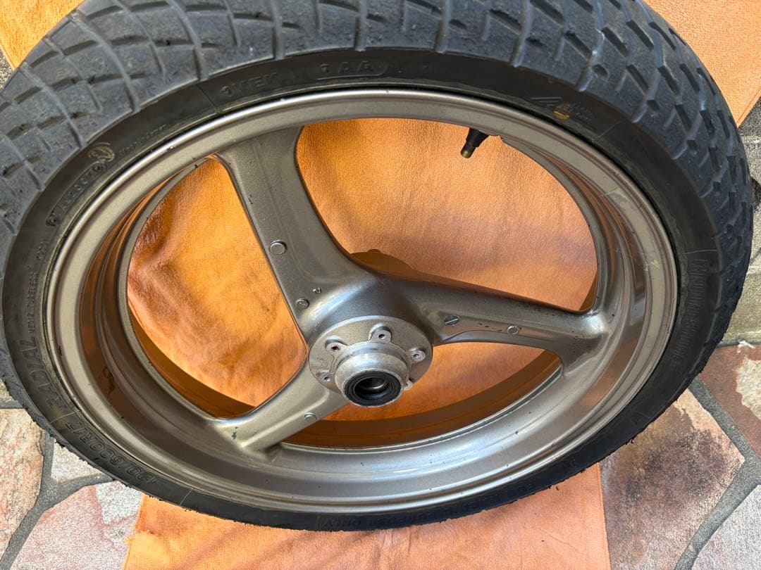 ホンダVTR1000F SC36 フロントホイール　ホーネット250NSR250