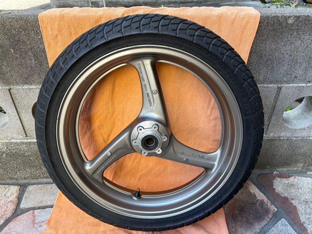 ホンダVTR1000F SC36 フロントホイール　ホーネット250NSR250