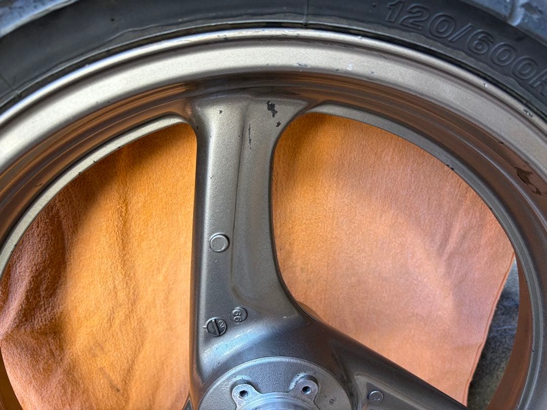 ホンダVTR1000F SC36 フロントホイール　ホーネット250NSR250