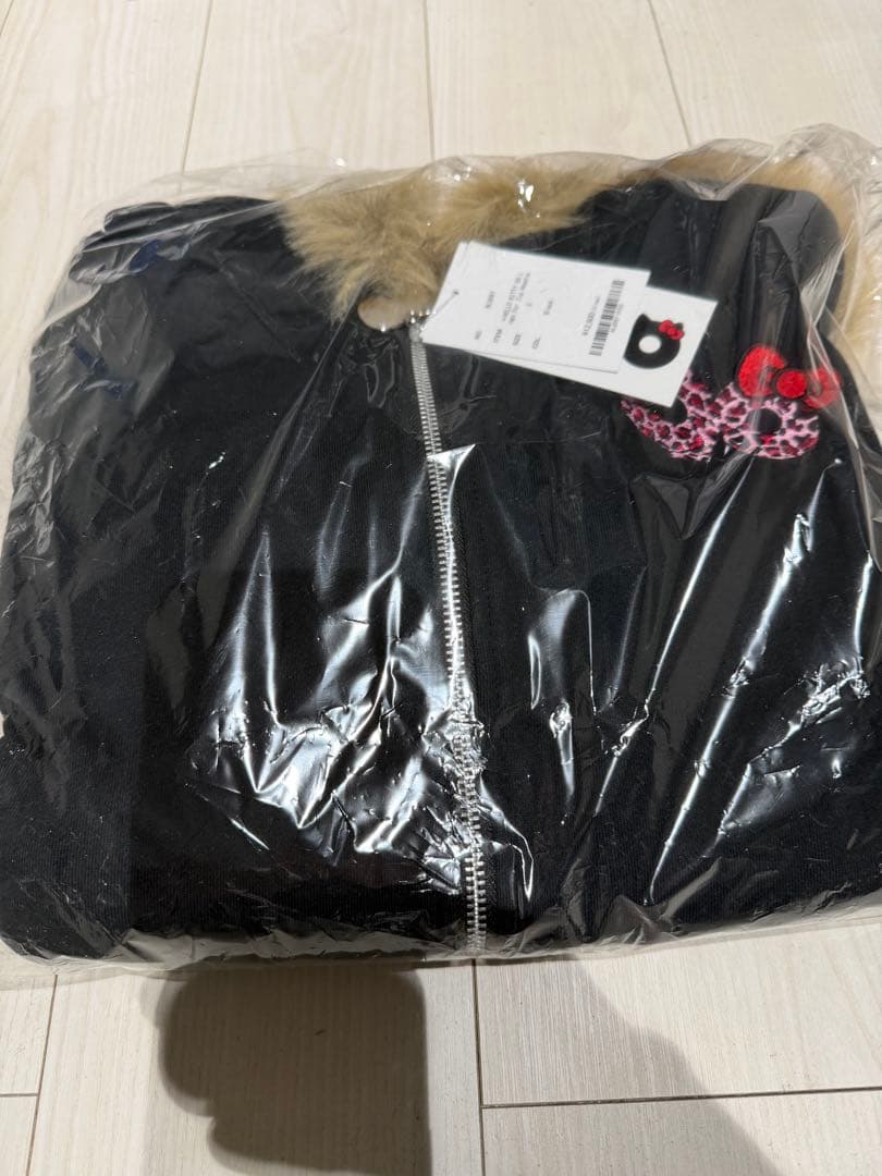 9090 girl HELLO KITTY Fur Zip Hoodie Ｓ
