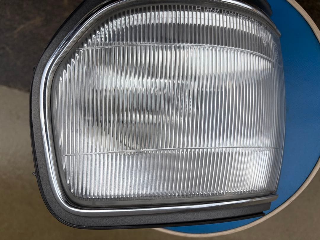 りょ ランクル80 純正ヘッドライトコーナーランプ　レンズフルセット