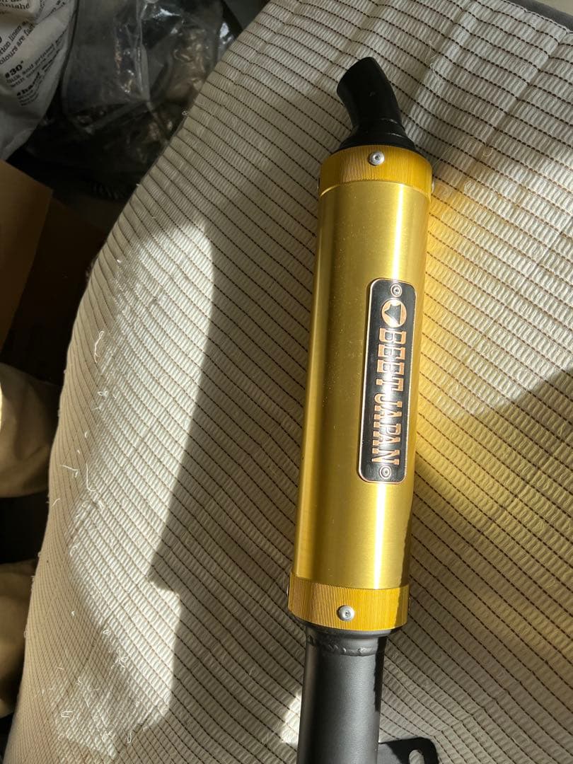 BEET ゴールド マフラー　ゼファーχ