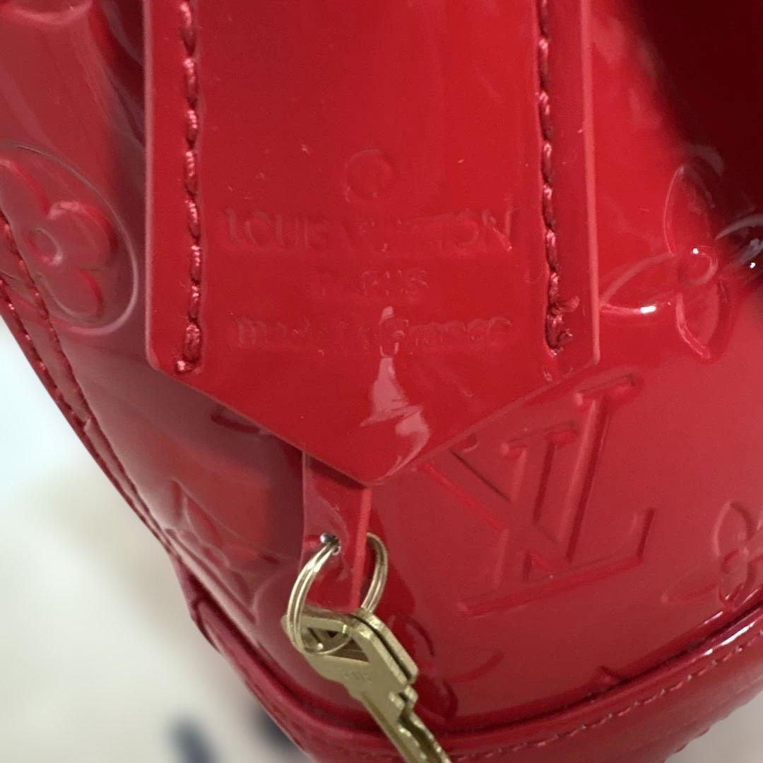 N*⃛様 エナメル赤2ウェイバッグ