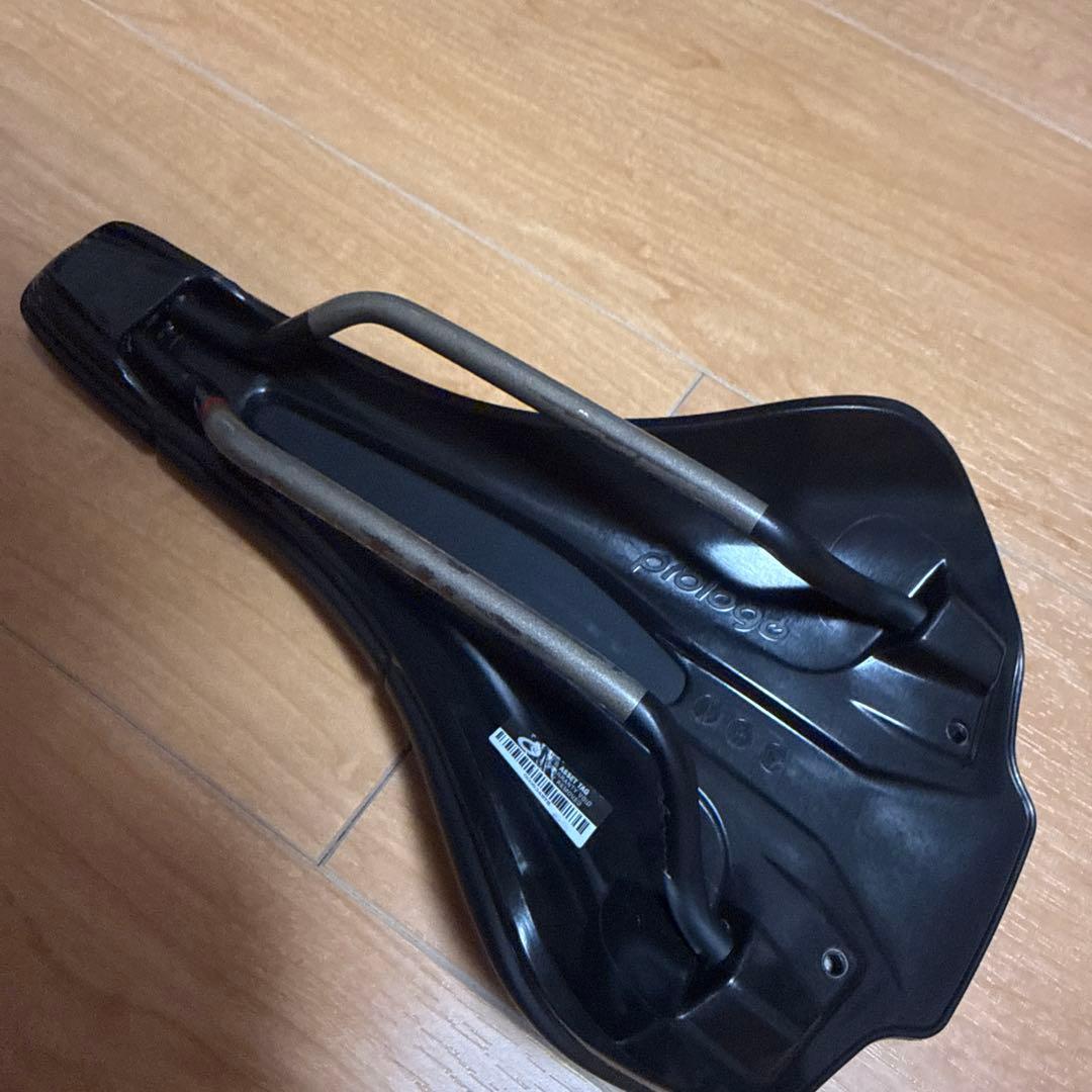 Prologo Scratch M5 サドル 使用少なめ