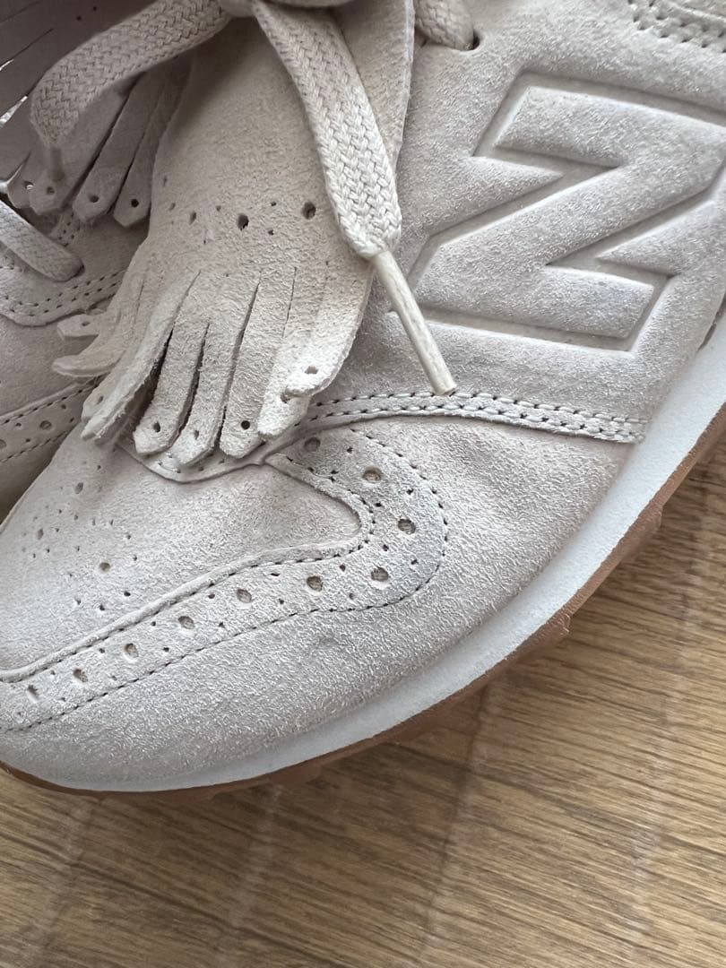 New Balance 996 ホワイト スエード スニーカー