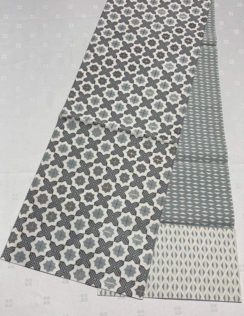 未使用品　和服帯　正絹　十字繋ぎ.幾何学模様　名古屋帯(帯封付) 早い者勝ち