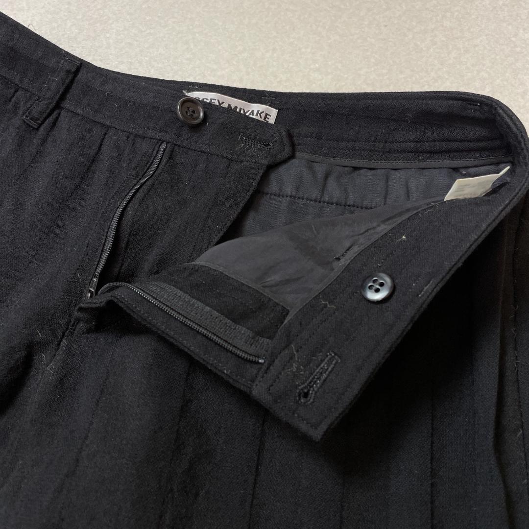 専用ISSEY MIYAKE ストライプ ウール スラックス