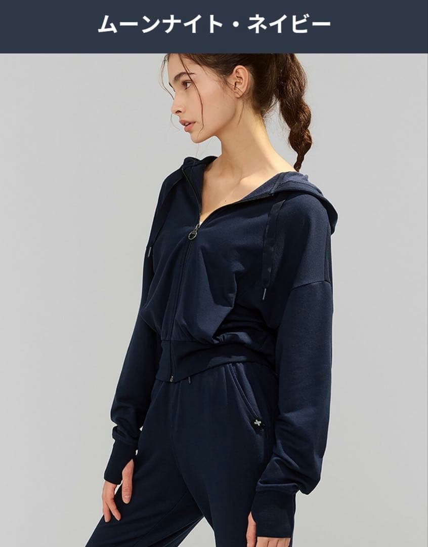 美品/ネイビー /セットアップ レディーストレーニングウェア