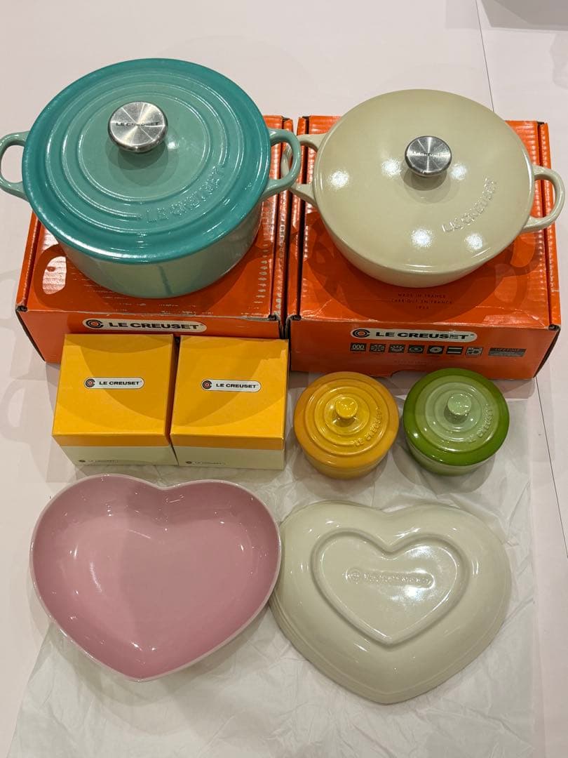 ル・クルーゼ　LE CREUSET 鍋とハート皿、ココット6点セット