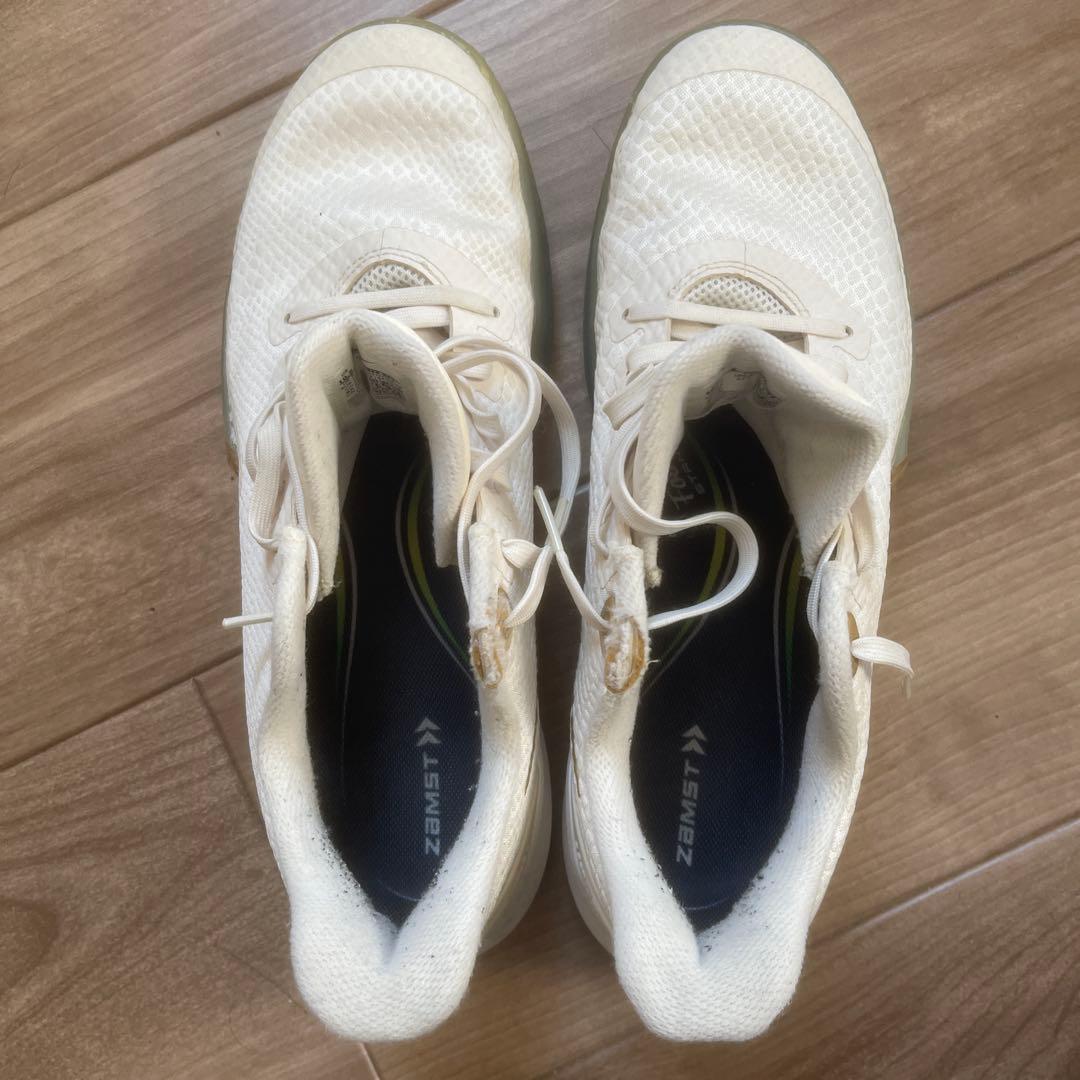 Nike バスケットボールシューズ マンバフォーカス ホワイト/ゴールド