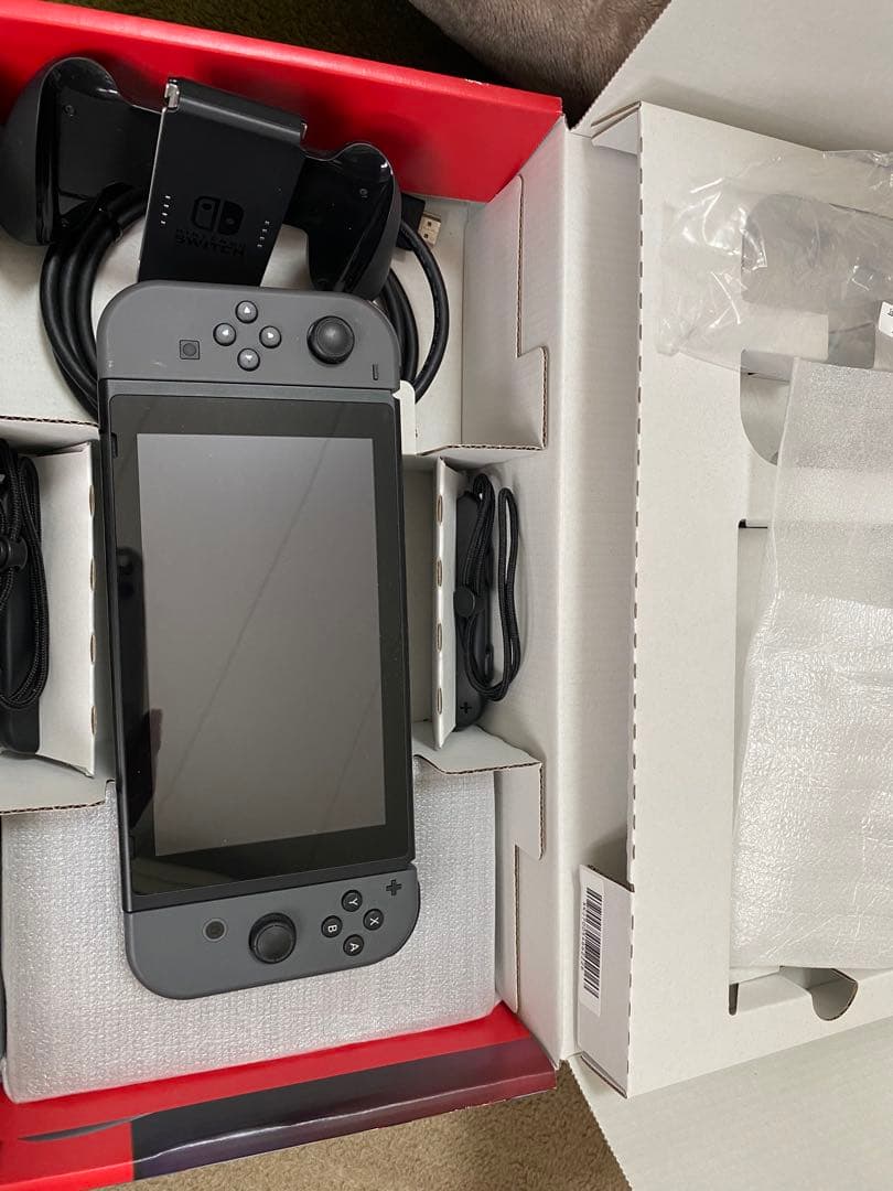 良品　Nintendo Switch ニンテンドースイッチ本体　グレー