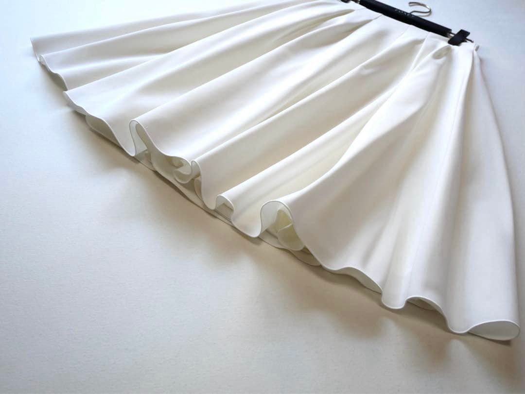 フォクシーニューヨーク　フレアースカート　サイズ40 ホワイト