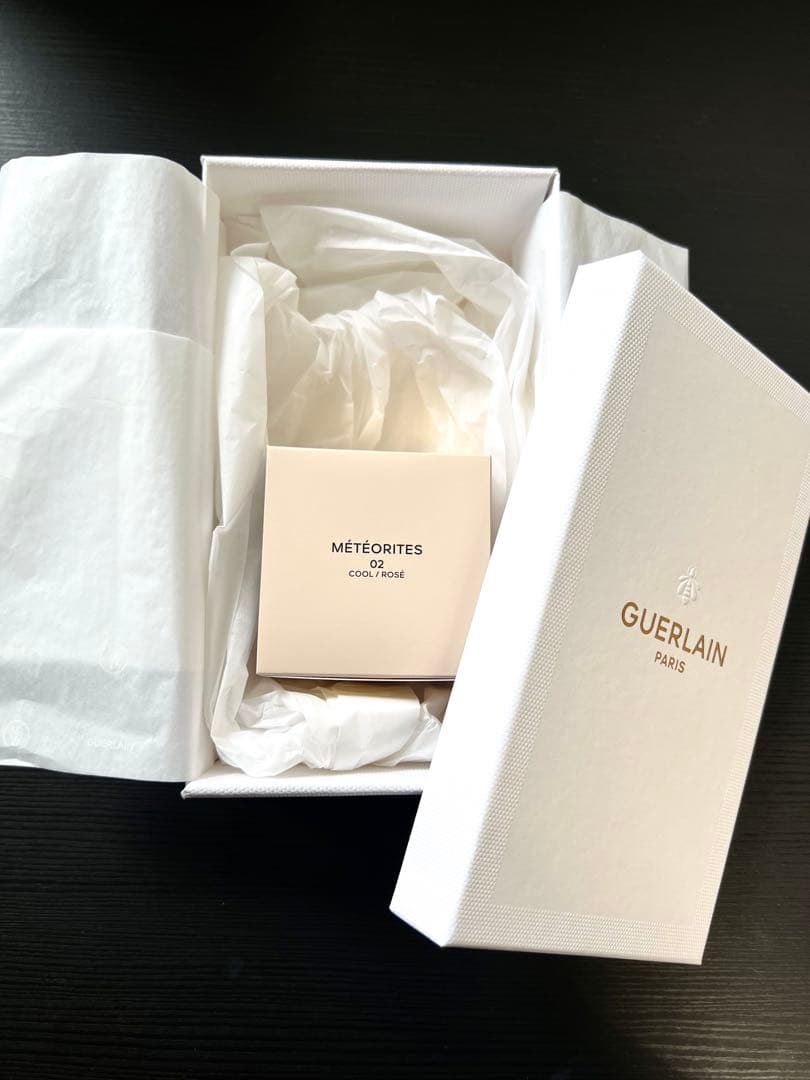 GUERLAIN メテオリットビーユ02 ローズ