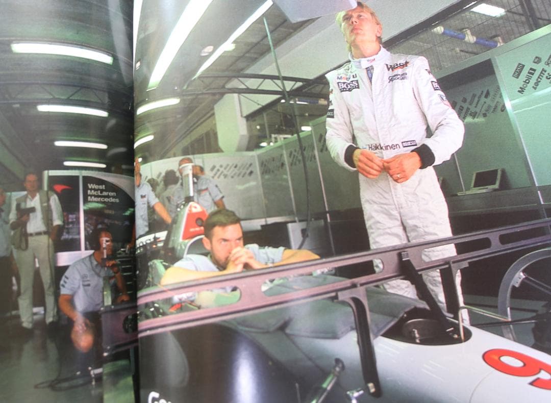 超希少　洋書　マクラーレン　フォミュラー１英・仏語版（翻訳版ではありません）