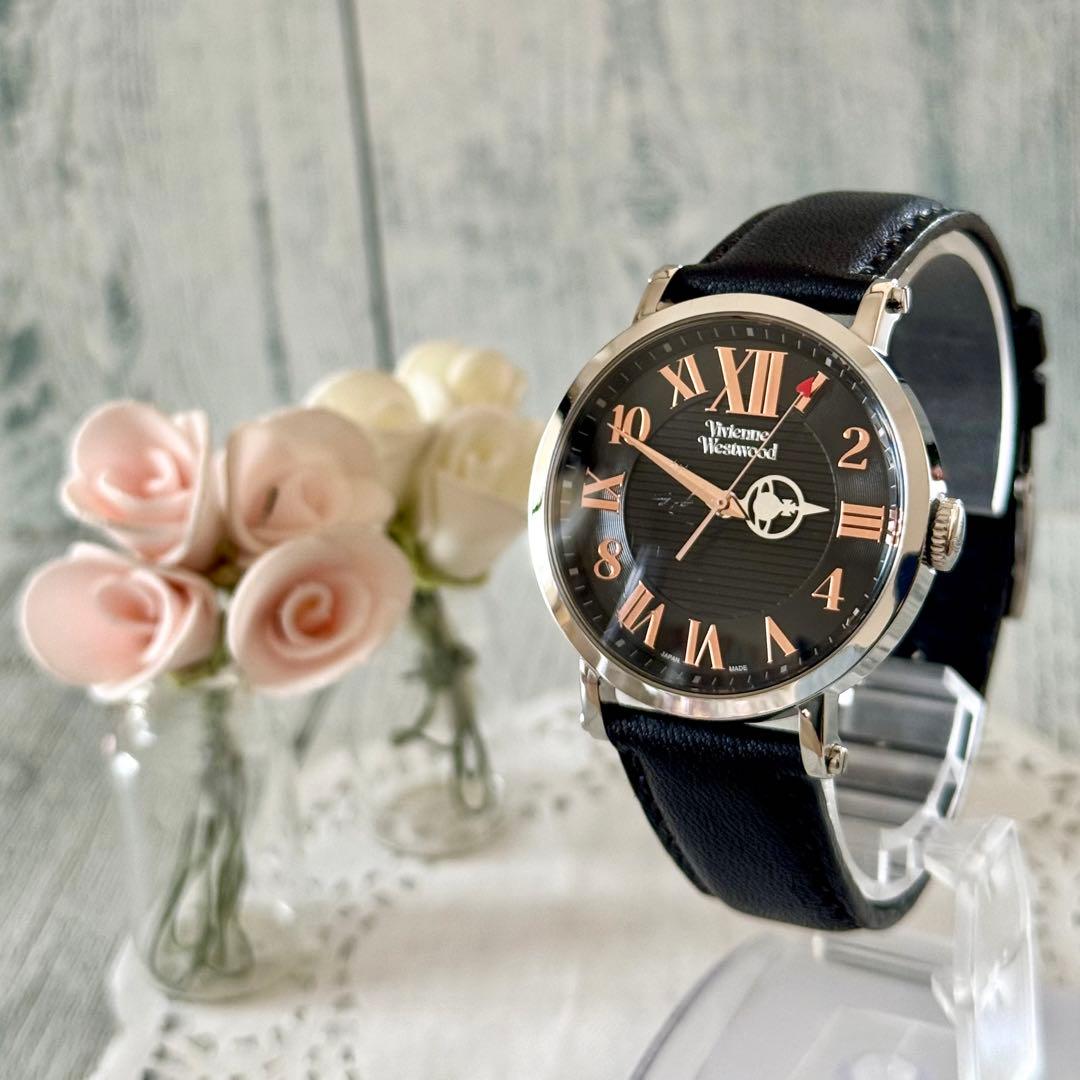 【希少】vivienne ヴィヴィアン 腕時計 ブラック オーブハンド
