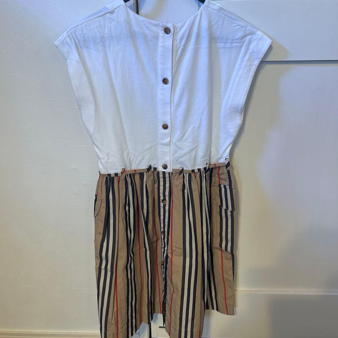 りぼん⭐︎【中古】バーバリーBURBERRYワンピースとカーディガンセット