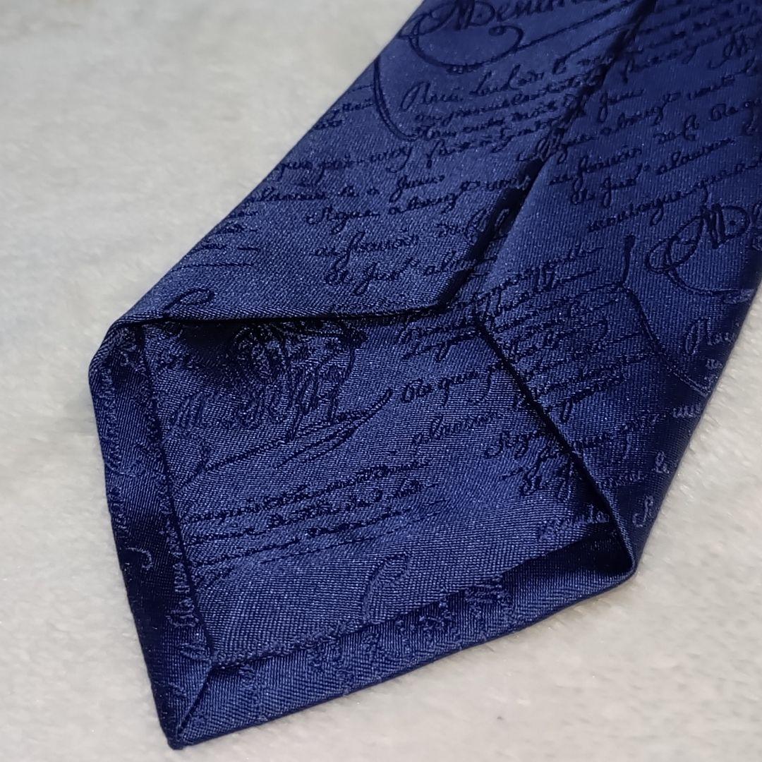 極美品■ベルルッティ　ネクタイ　カリグラフィー　ブルー系　Berluti