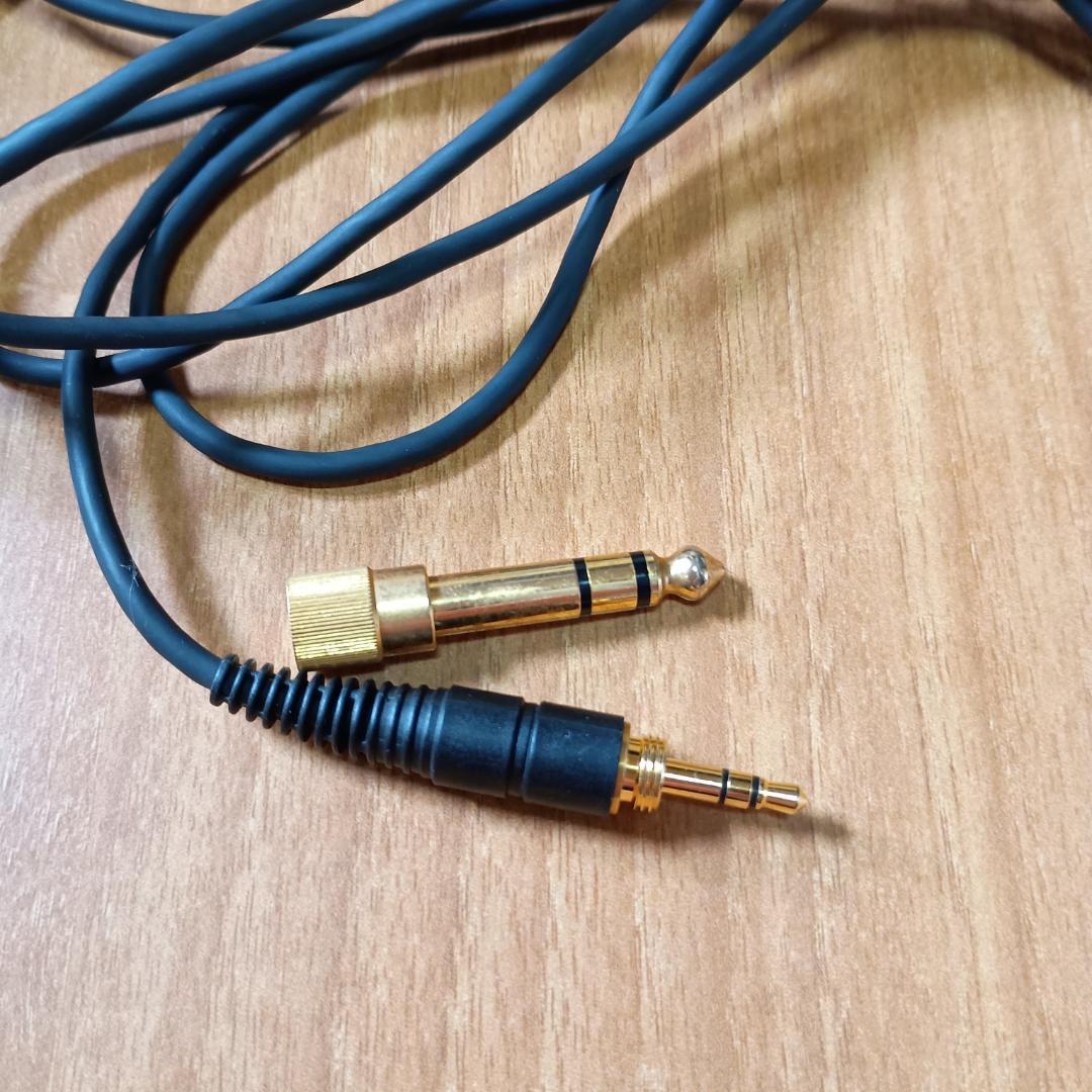 AKG K501 有線ヘッドホン