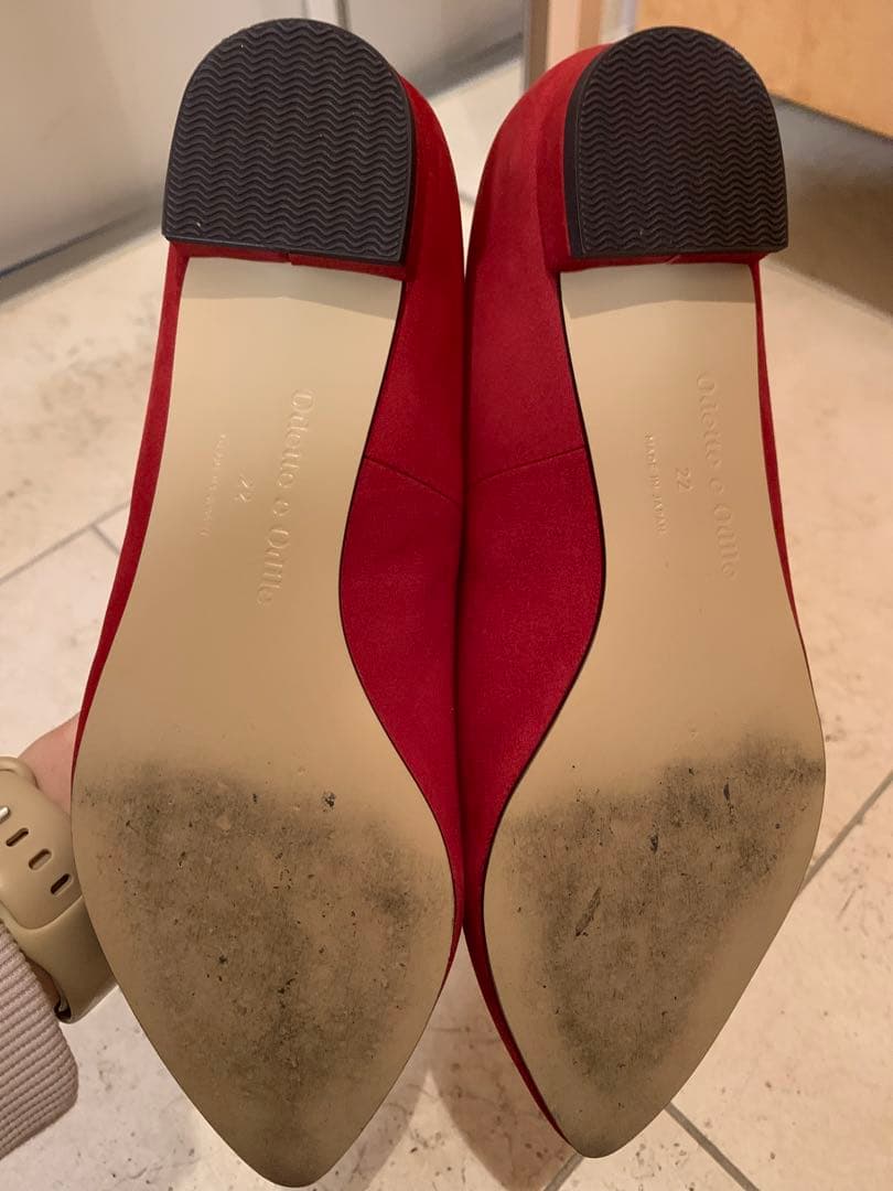 オデットエオディール　赤パンプス22センチ