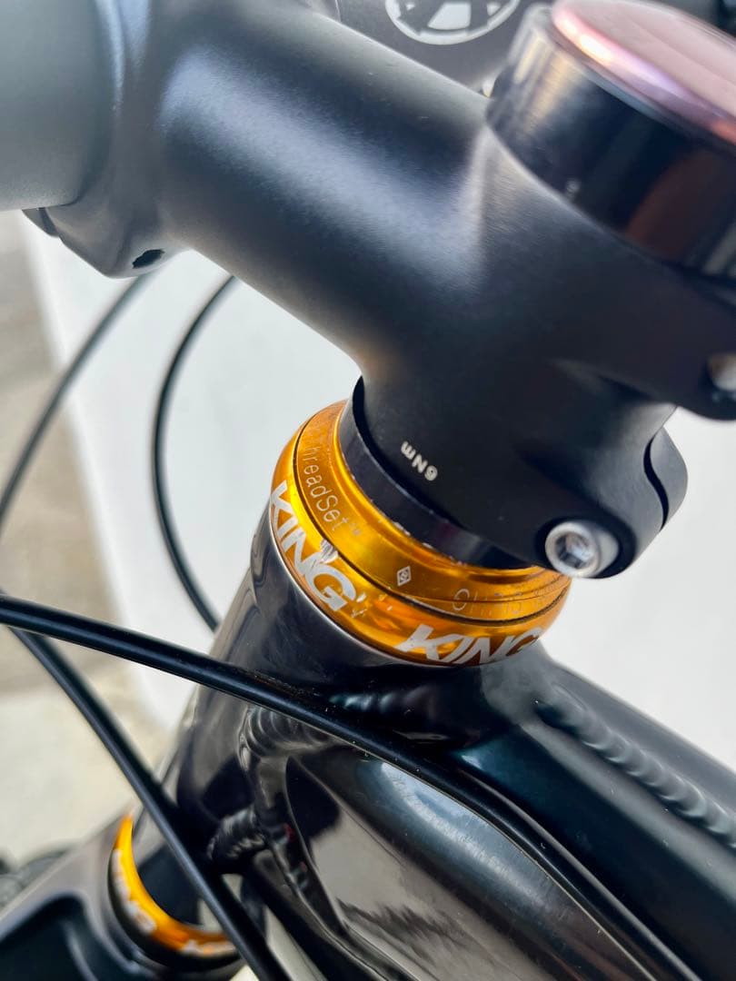 santa cruz nomad サンタクルーズ　ノマド