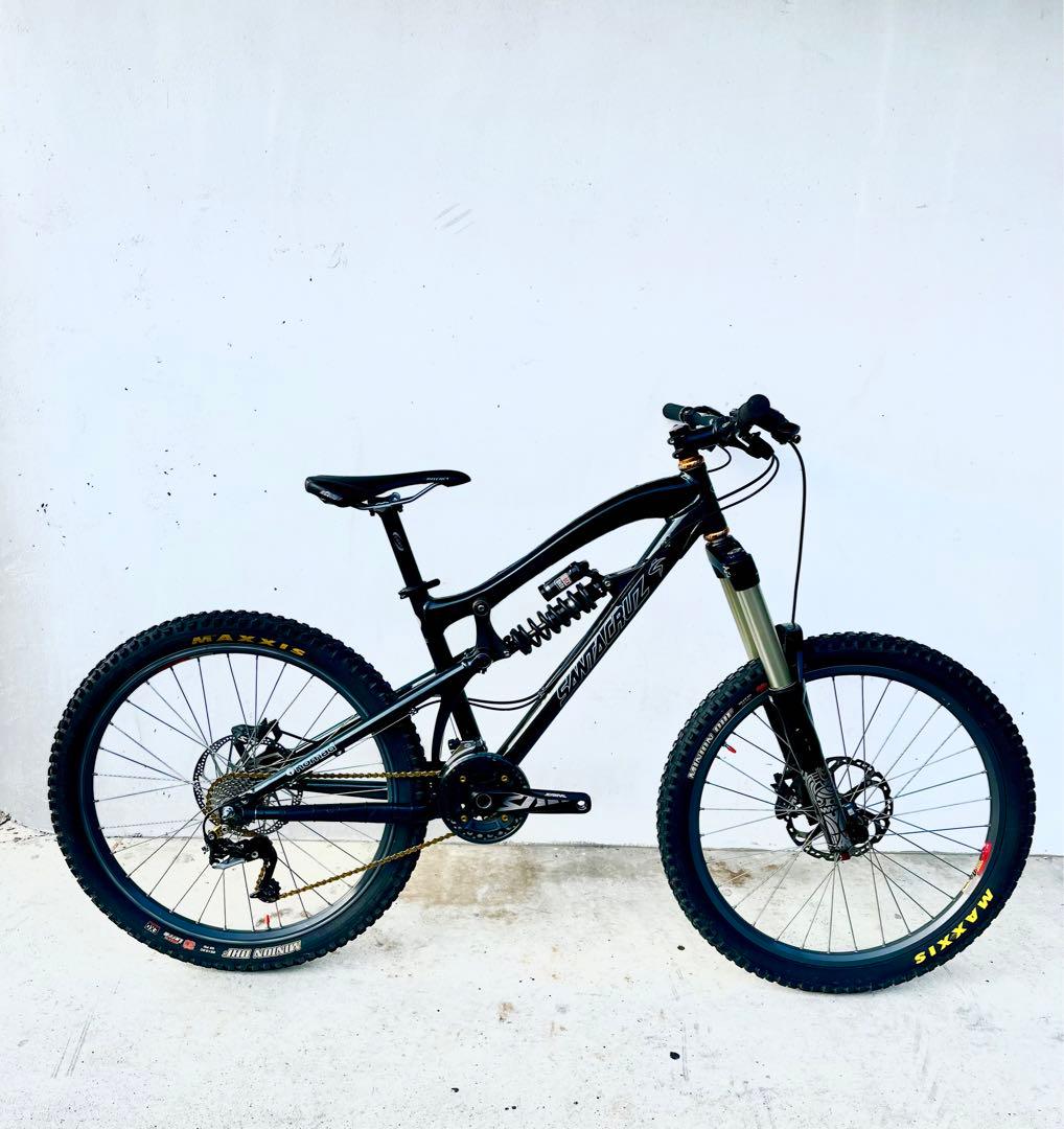 santa cruz nomad サンタクルーズ　ノマド