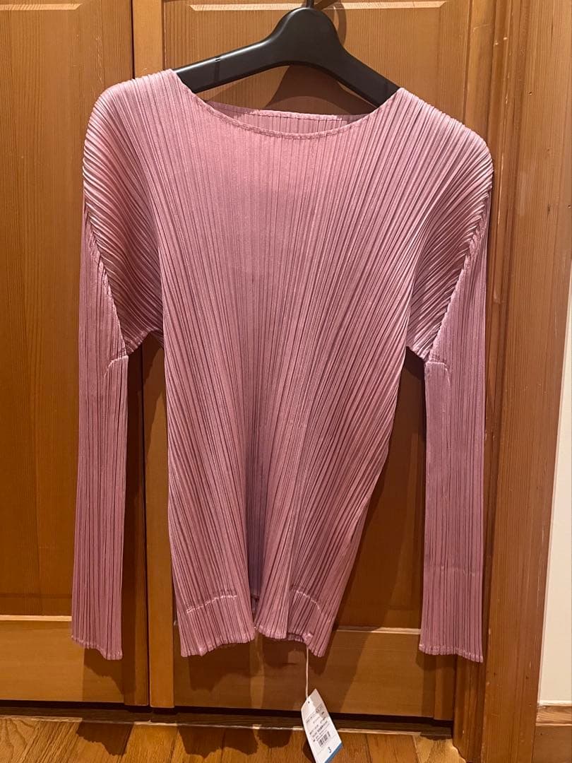 PLEATS PLEASE プリーツプリーズ　トップス　ピンク　サイズ3