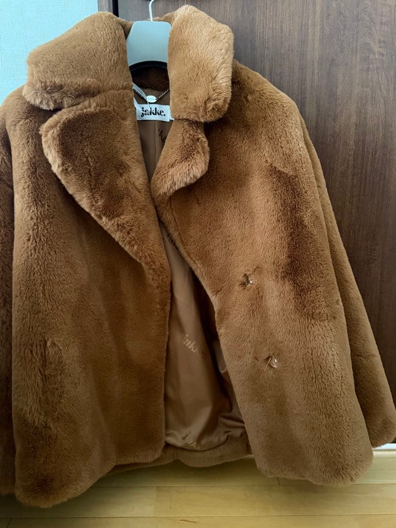 【最終価格】【超美品】【期間限定】jakke ブラウン フェイクファーコート
