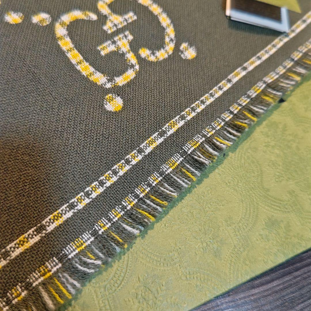 ❤新品❤箱袋付き最高級ウール❤GUCCI ジャカード マフラー❤カーキ色❤