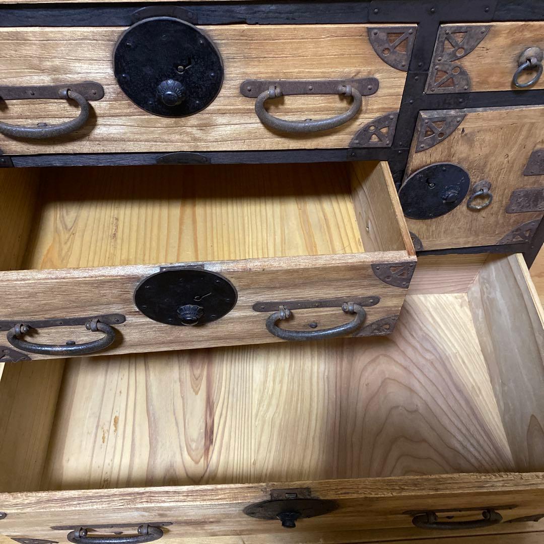 桐の箪笥　いちご