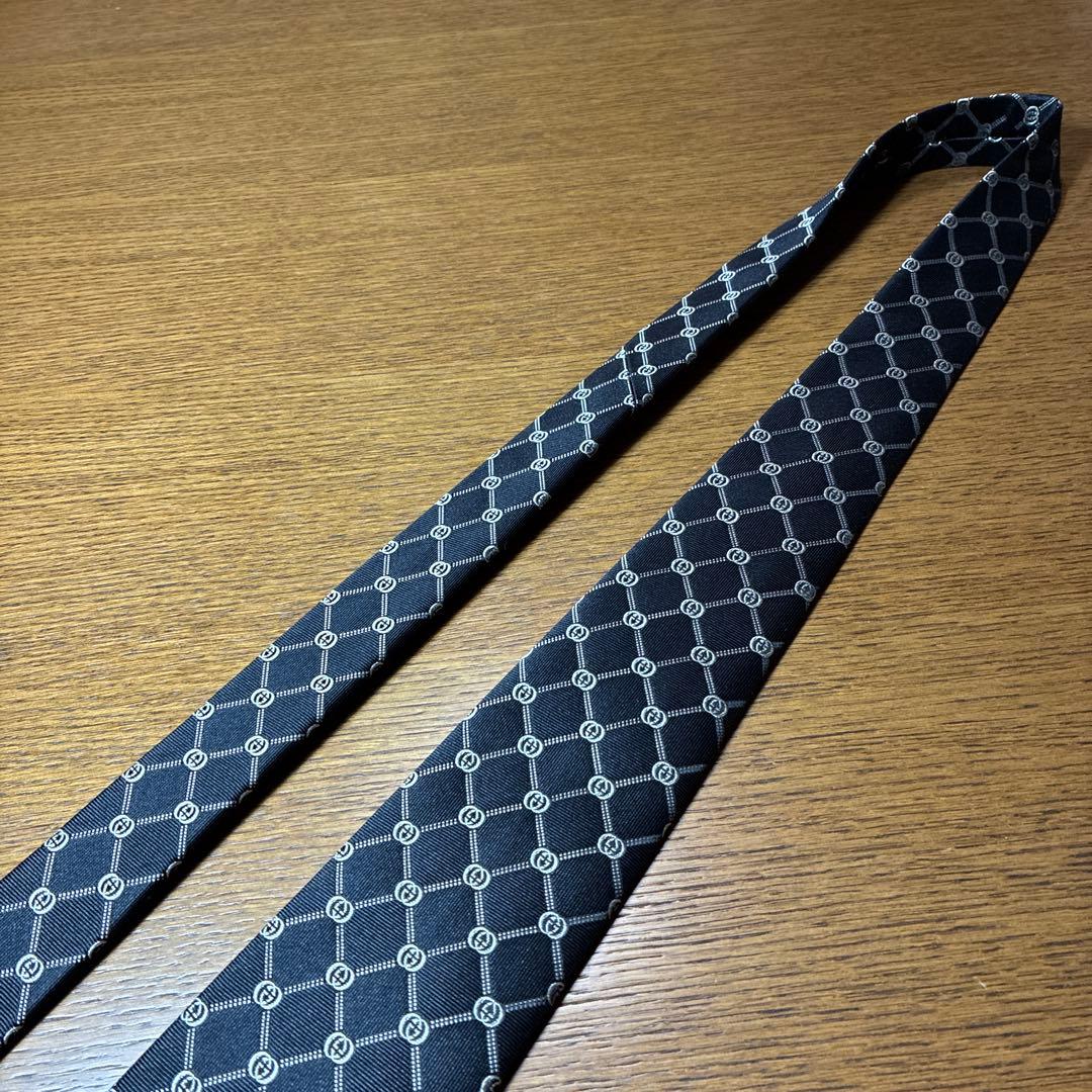 【美品】GUCCI グッチ 黒ネクタイ GG柄