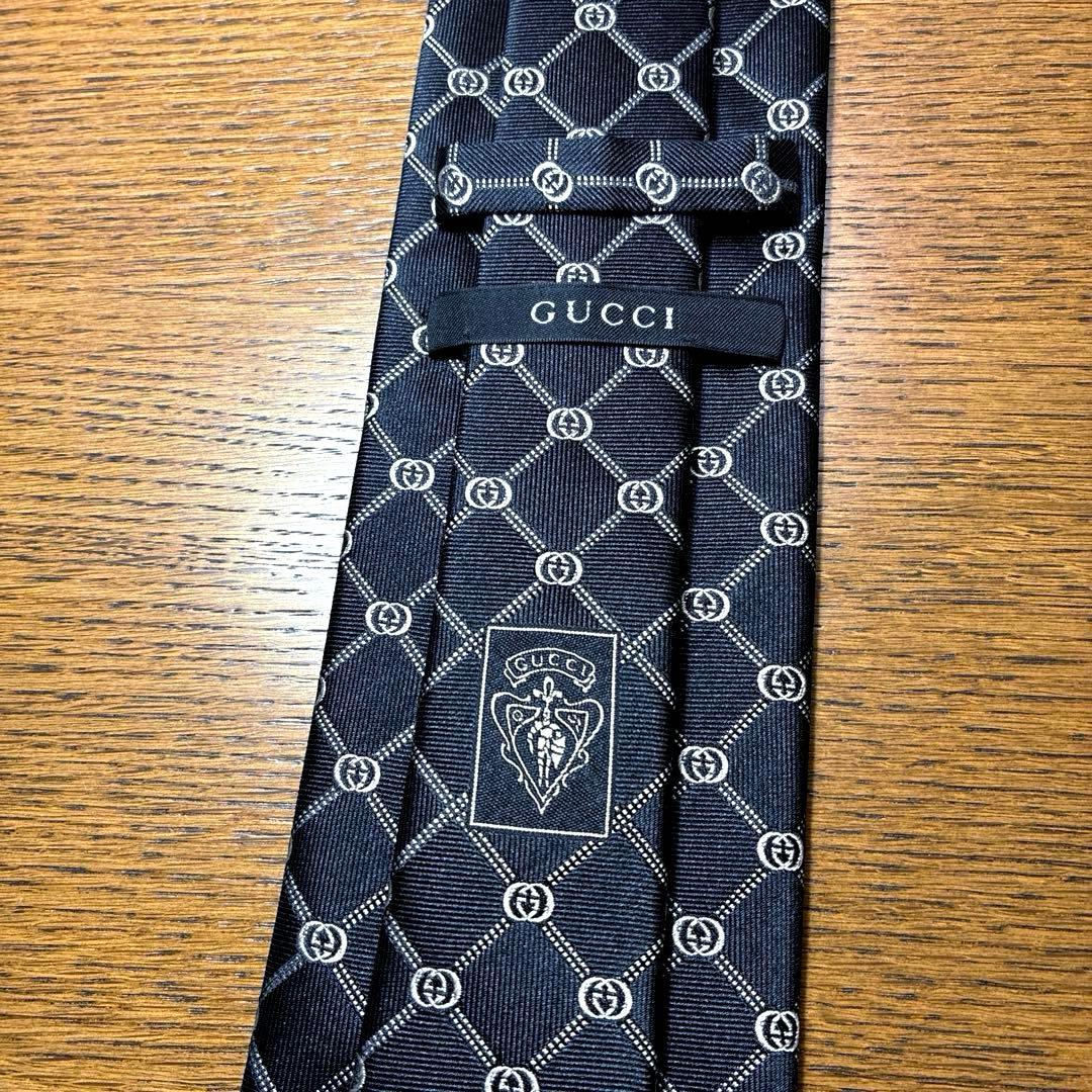 【美品】GUCCI グッチ 黒ネクタイ GG柄