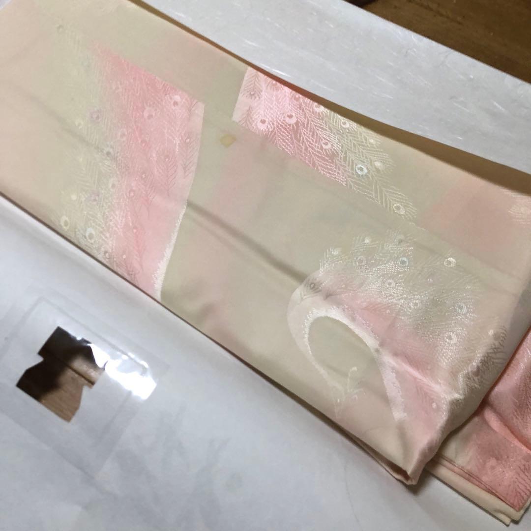 桜と蝶の振袖 ピンク系