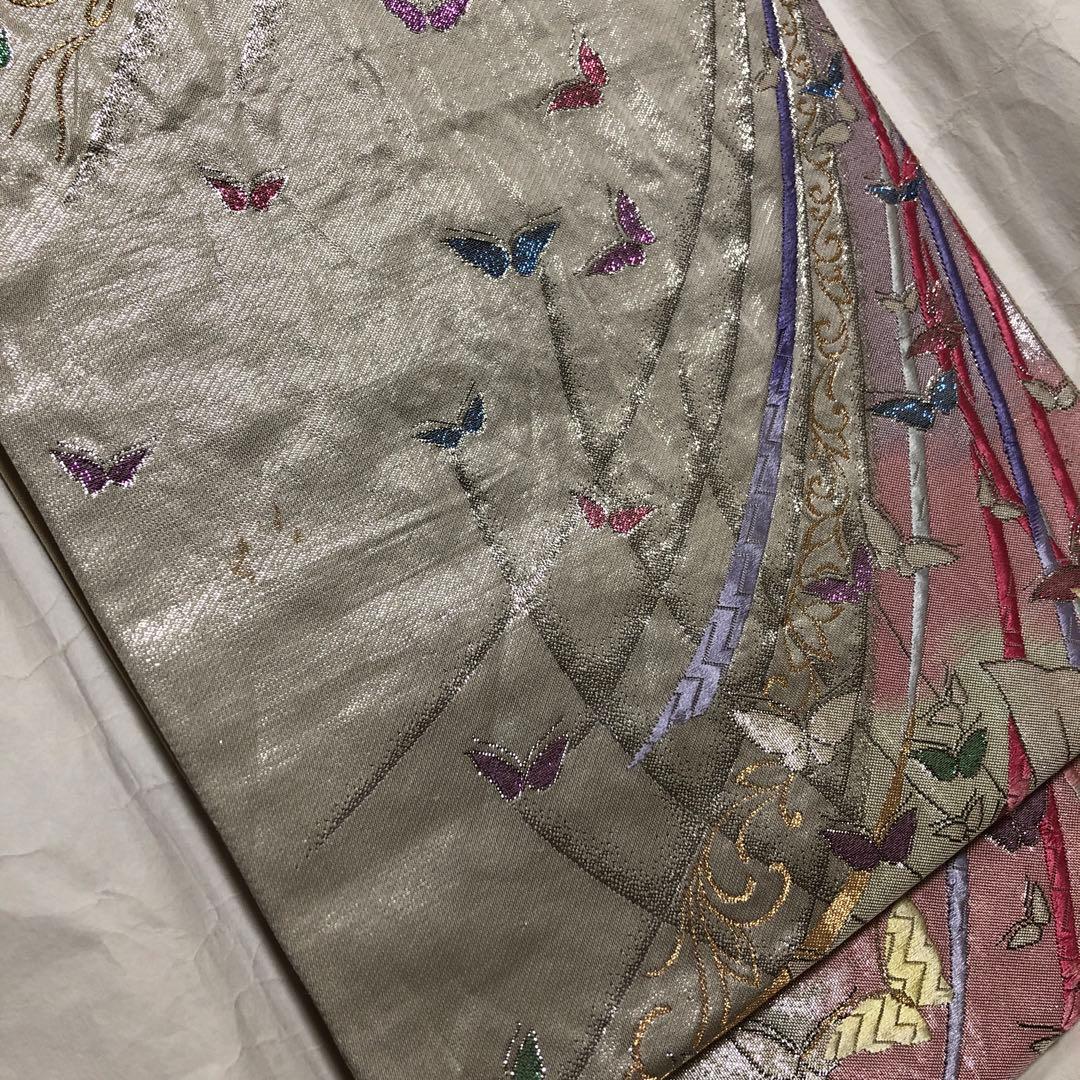 桜と蝶の振袖 ピンク系