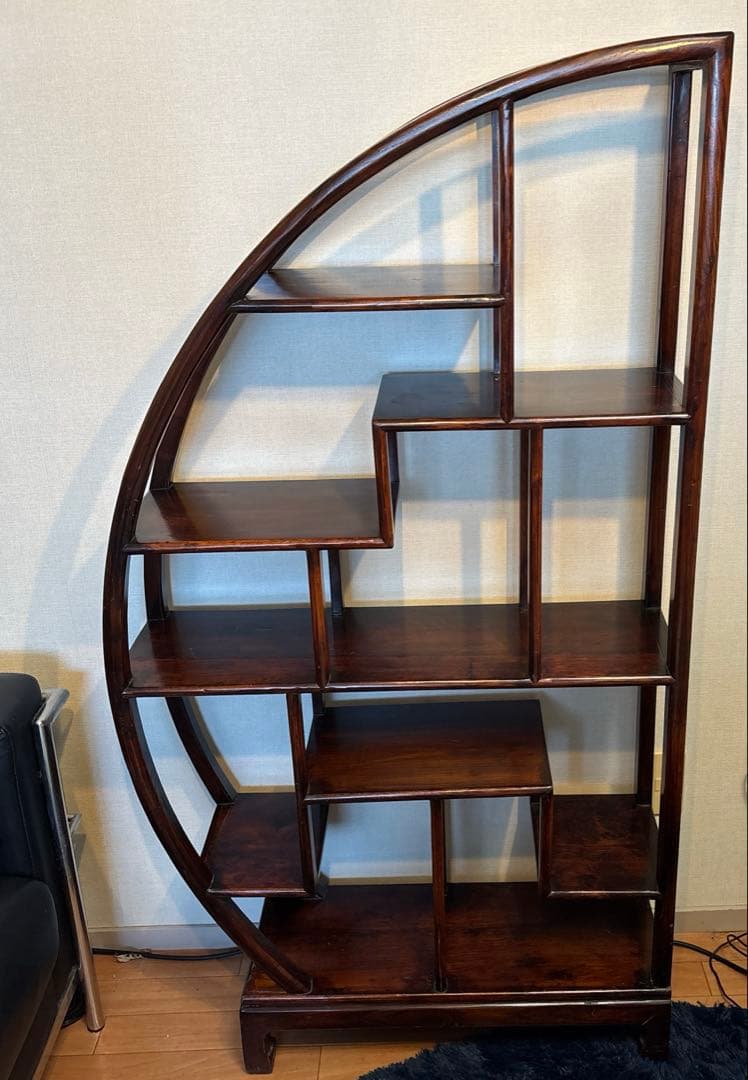 李朝家具 違い棚半月型、高139.5cm紫檀唐木、風情豊な飾棚、アンティーク家具