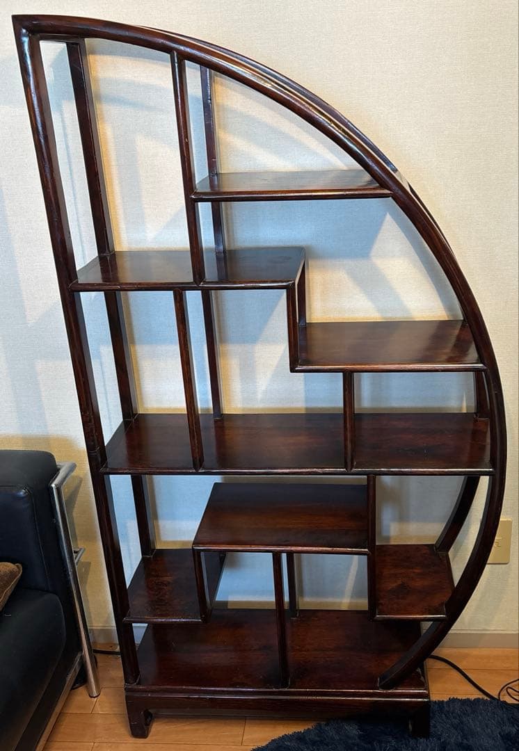 李朝家具 違い棚半月型、高139.5cm紫檀唐木、風情豊な飾棚、アンティーク家具