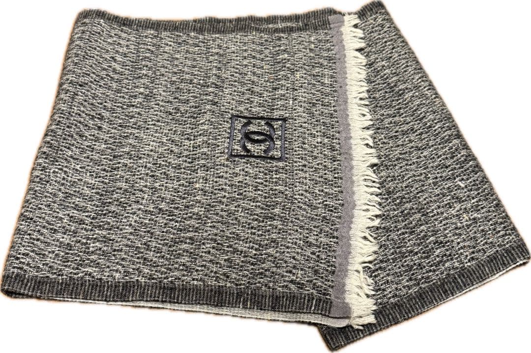 CHANEL グレー マフラー CCロゴ