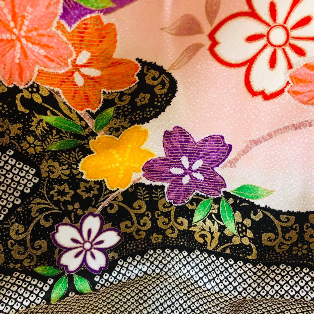 七五三7歳❣️人気赤地黒ぼかし柄❣️古典柄鴛鴦花々金彩煌びやか際立つ完全フルセット❣️