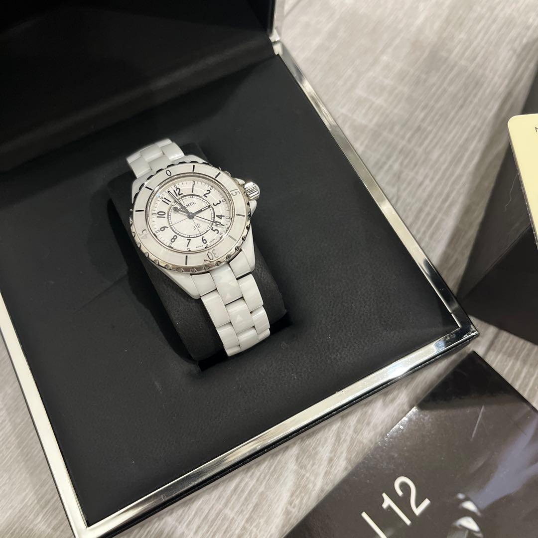 CHANEL J12 ホワイトセラミック 時計