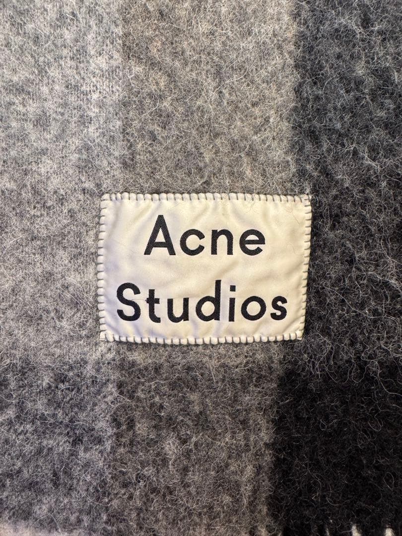 美品✨AcneStudiosアクネストゥディオズ ウールチェックマフラーブラック