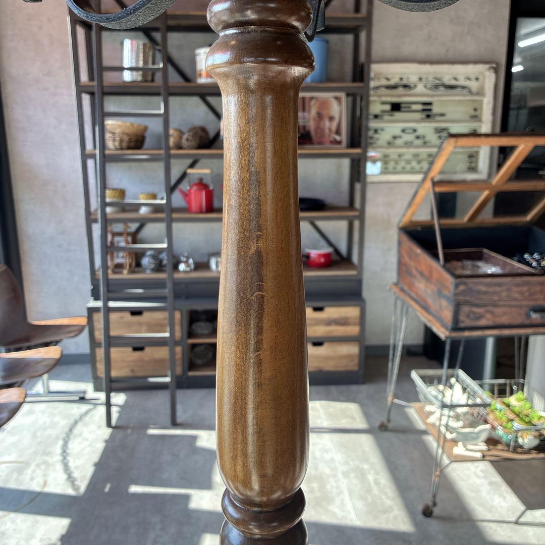 く*る様 美品 カリモク コロニアル ハンガーラック ポールスタンド